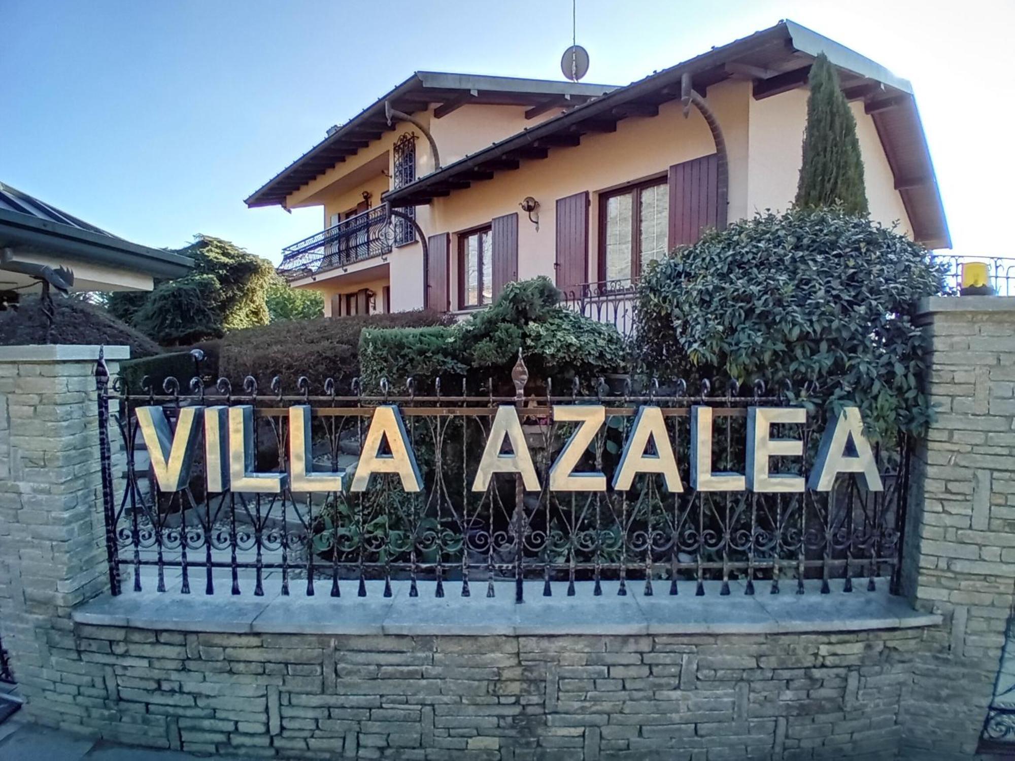 Villa Azalea San Fermo della Battaglia Luaran gambar
