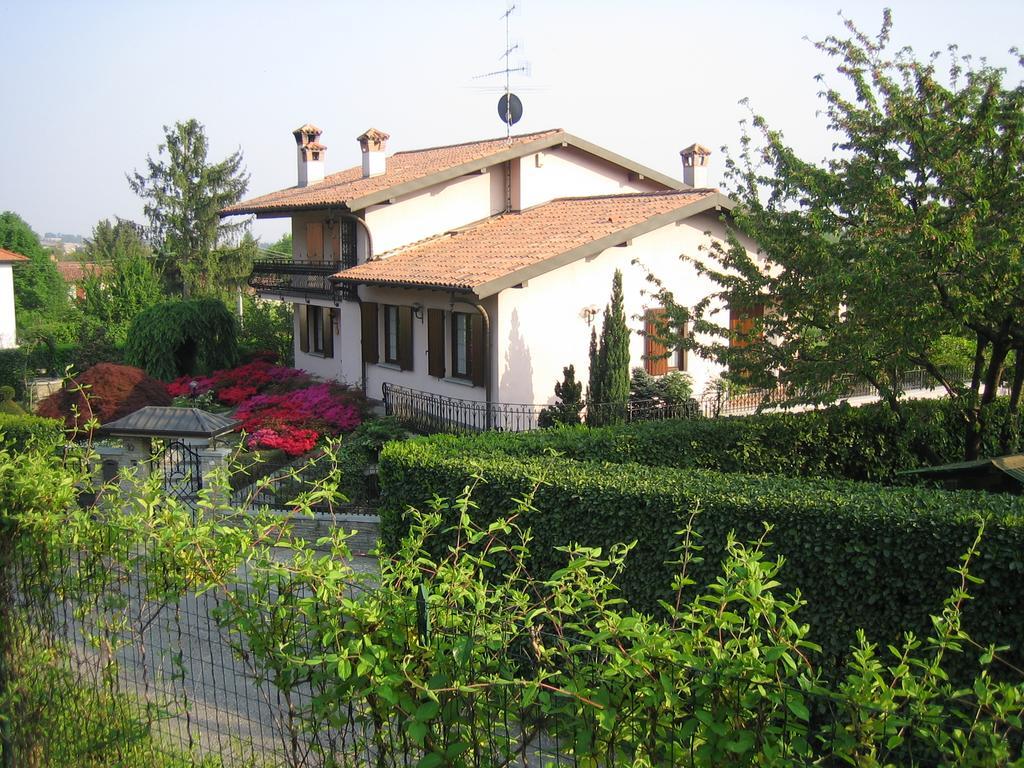 Villa Azalea San Fermo della Battaglia Luaran gambar