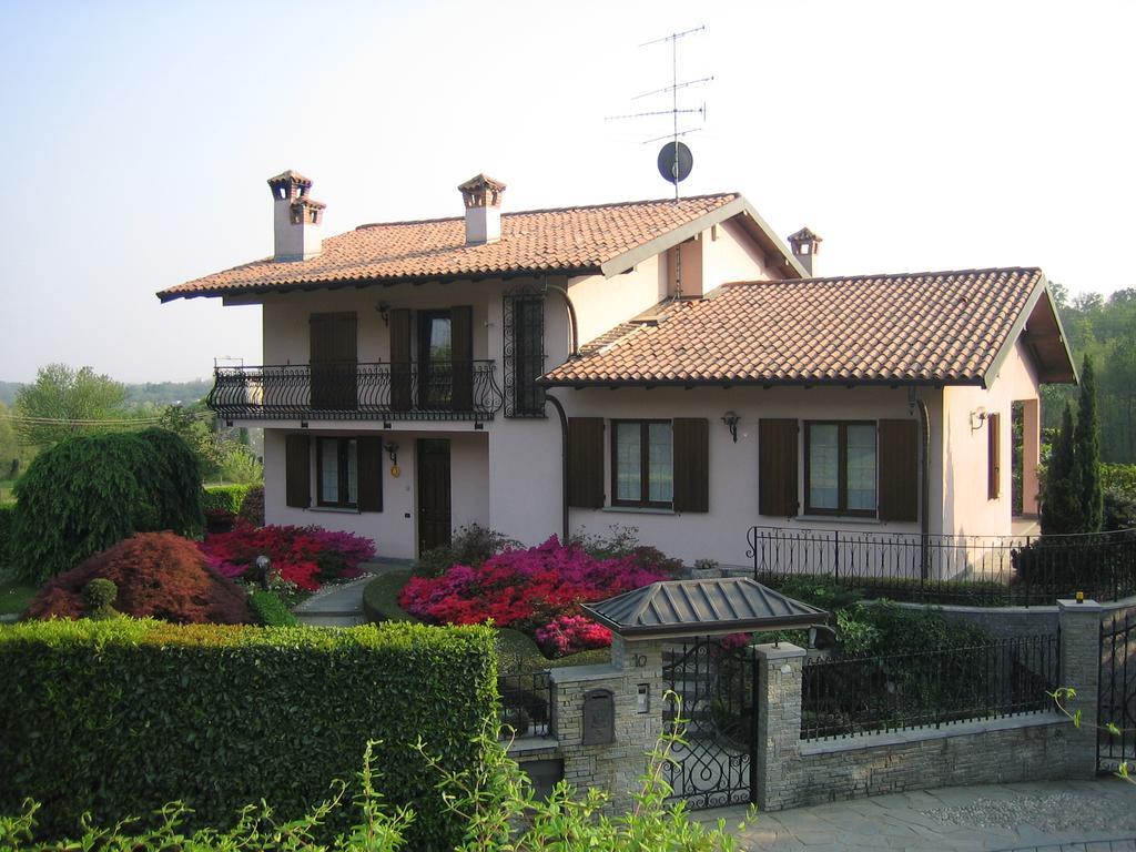 Villa Azalea San Fermo della Battaglia Luaran gambar